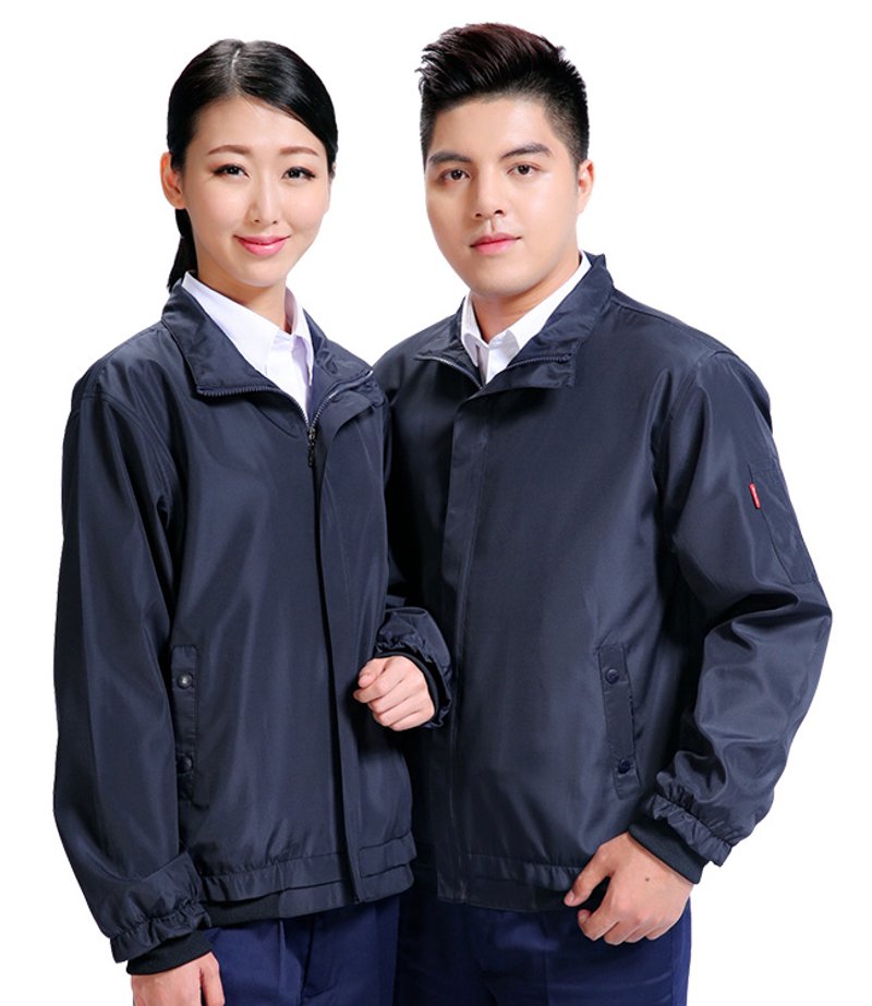服装企业的官方网站，是展示品牌形象、吸引顾客的重要窗口。在这个数字化时代，如何打造一个专业且具有竞争力的企业官网？让我们通过比较分析，来寻找最佳方案。